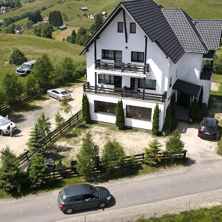 Pensiunea Soarelui Fundata Exterior photo